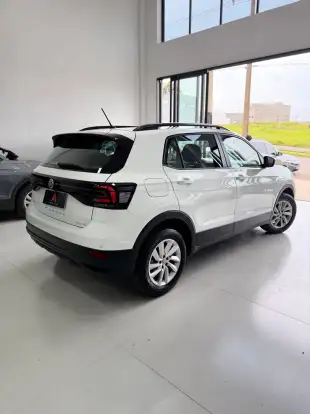 VOLKSWAGEN-T-CROSS-2020