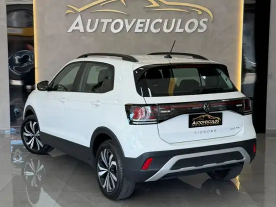 VOLKSWAGEN-T-CROSS-1.0 200 TSI TOTAL FLEX AUTOMÁTICO VOLKSWAGEN-T-CROSS-2024