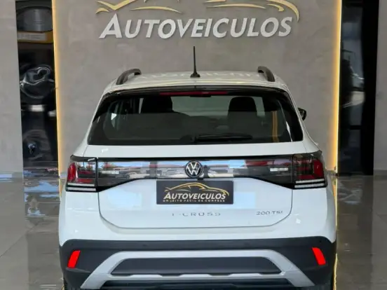 VOLKSWAGEN-T-CROSS-1.0 200 TSI TOTAL FLEX AUTOMÁTICO VOLKSWAGEN-T-CROSS-2024