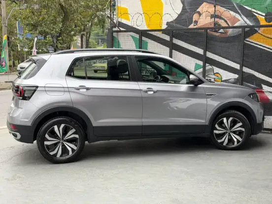 VOLKSWAGEN-T-CROSS-2025