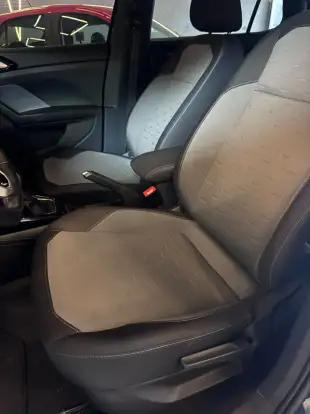 VOLKSWAGEN-T-CROSS-2023