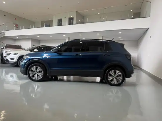 VOLKSWAGEN-T-CROSS-1.0 200 TSI TOTAL FLEX COMFORTLINE AUTOMÁTICO VOLKSWAGEN-T-CROSS-2020