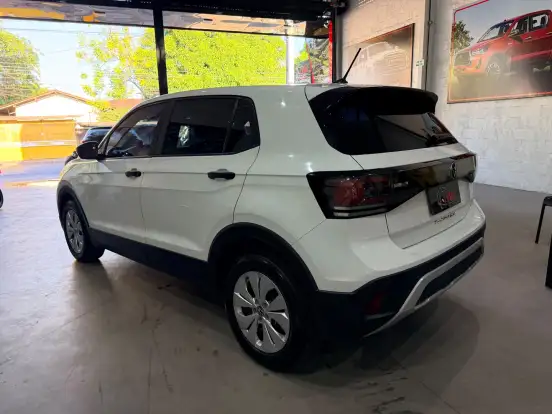 VOLKSWAGEN-T-CROSS-2025