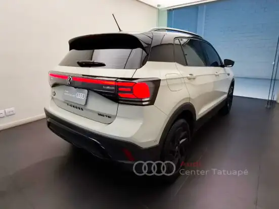 VOLKSWAGEN-T-CROSS-2024
