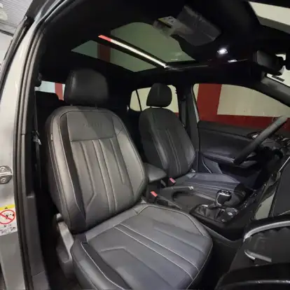 VOLKSWAGEN-T-CROSS-2025