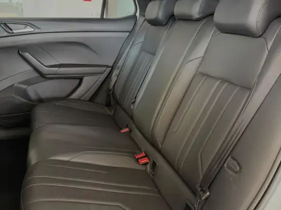VOLKSWAGEN-T-CROSS-1.4 250 TSI TOTAL FLEX HIGHLINE AUTOMÁTICO VOLKSWAGEN-T-CROSS-2024