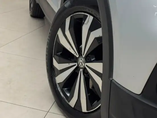 VOLKSWAGEN-T-CROSS-2021
