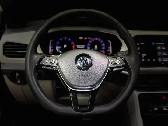 VOLKSWAGEN-T-CROSS-1.4 250 TSI TOTAL FLEX HIGHLINE AUTOMÁTICO VOLKSWAGEN-T-CROSS-2021