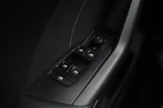 VOLKSWAGEN-T-CROSS-2024