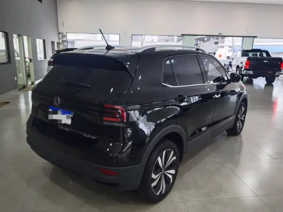 VOLKSWAGEN-T-CROSS-1.4 250 TSI TOTAL FLEX HIGHLINE AUTOMÁTICO VOLKSWAGEN-T-CROSS-2023