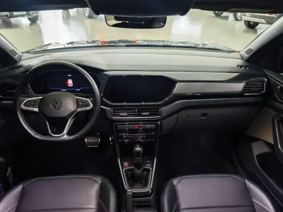 VOLKSWAGEN-T-CROSS-2023