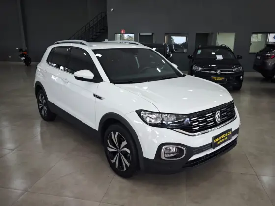 VOLKSWAGEN T-CROSS 1.4 250 TSI TOTAL FLEX HIGHLINE AUTOMÁTICO