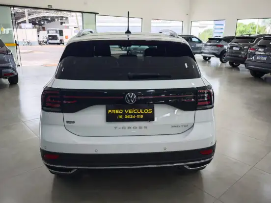 VOLKSWAGEN-T-CROSS-1.4 250 TSI TOTAL FLEX HIGHLINE AUTOMÁTICO VOLKSWAGEN-T-CROSS-2023