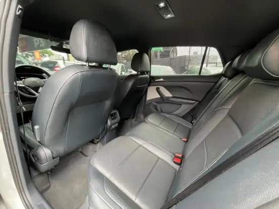 VOLKSWAGEN-T-CROSS-2022
