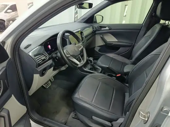 VOLKSWAGEN-T-CROSS-2023
