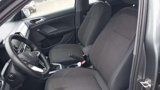 VOLKSWAGEN-T-CROSS-2024