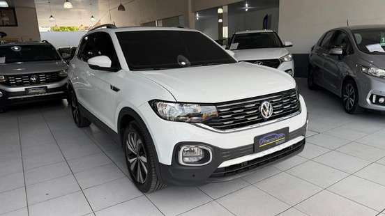 VOLKSWAGEN-T-CROSS-2021