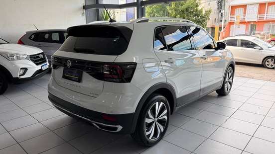 VOLKSWAGEN-T-CROSS-2021