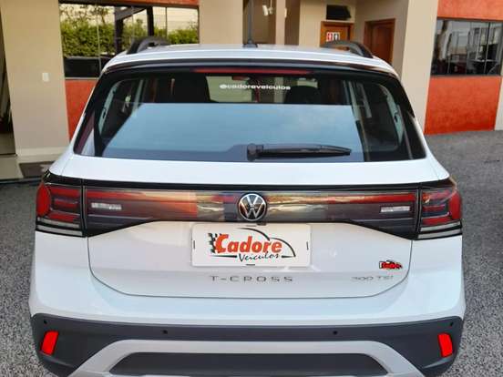 VOLKSWAGEN-T-CROSS-1.0 200 TSI TOTAL FLEX AUTOMÁTICO VOLKSWAGEN-T-CROSS-2025