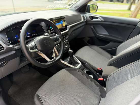VOLKSWAGEN-T-CROSS-2025