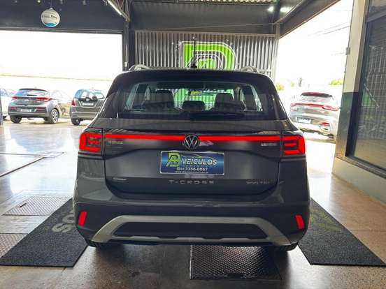 VOLKSWAGEN-T-CROSS-2024