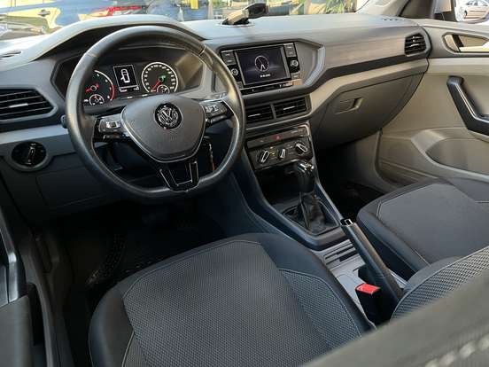 VOLKSWAGEN-T-CROSS-1.0 200 TSI TOTAL FLEX AUTOMÁTICO VOLKSWAGEN-T-CROSS-2020