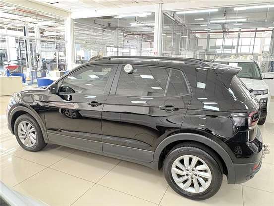 VOLKSWAGEN-T-CROSS-2020