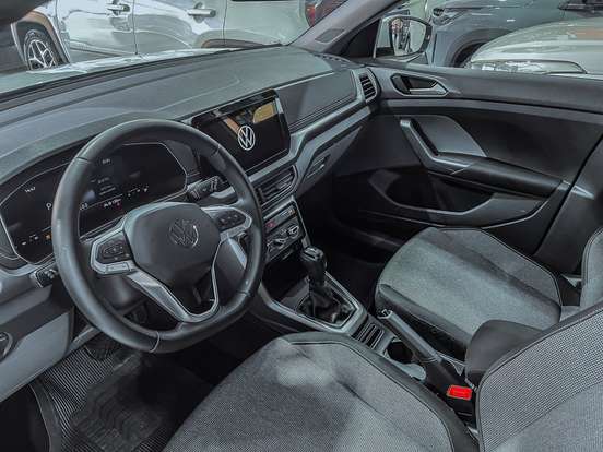 VOLKSWAGEN-T-CROSS-2024