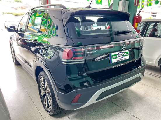 VOLKSWAGEN-T-CROSS-2025