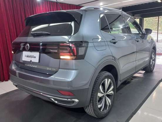 VOLKSWAGEN-T-CROSS-1.0 200 TSI TOTAL FLEX AUTOMÁTICO VOLKSWAGEN-T-CROSS-2024
