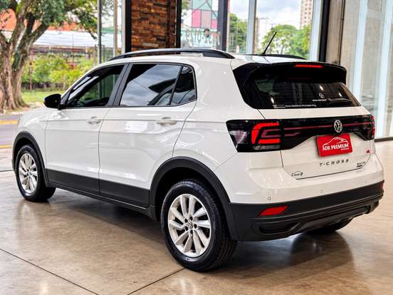 VOLKSWAGEN-T-CROSS-2019