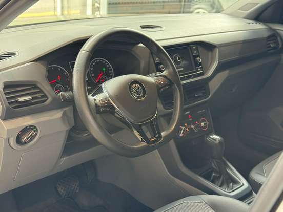 VOLKSWAGEN-T-CROSS-2019
