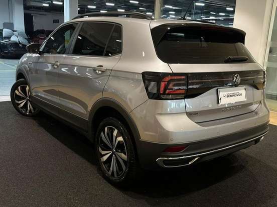 VOLKSWAGEN-T-CROSS-1.0 200 TSI TOTAL FLEX AUTOMÁTICO VOLKSWAGEN-T-CROSS-2024