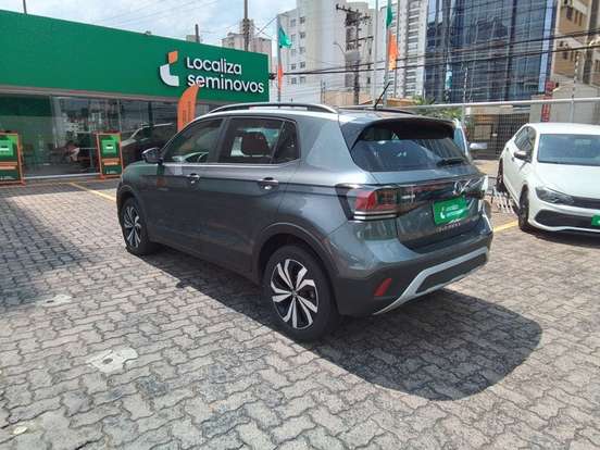 VOLKSWAGEN-T-CROSS-2024