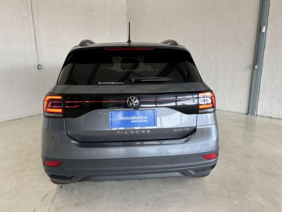VOLKSWAGEN-T-CROSS-2023