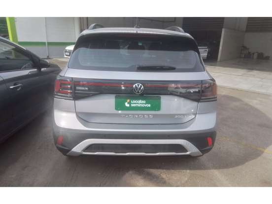 VOLKSWAGEN-T-CROSS-2024