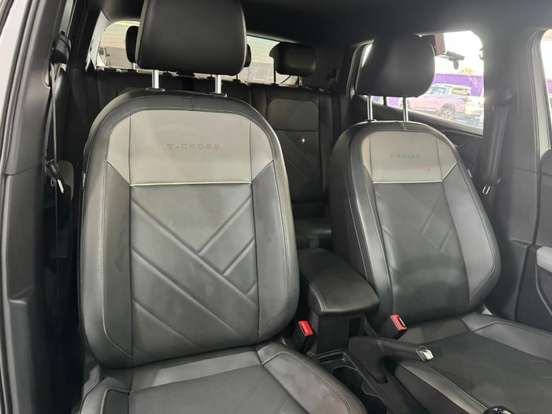 VOLKSWAGEN-T-CROSS-2025