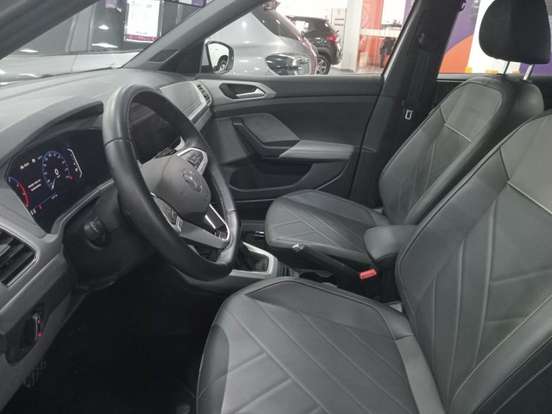 VOLKSWAGEN-T-CROSS-2025