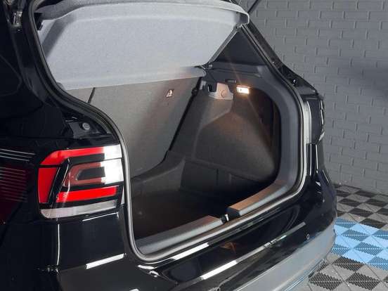 VOLKSWAGEN-T-CROSS-2023