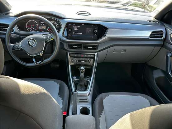 VOLKSWAGEN-T-CROSS-2019
