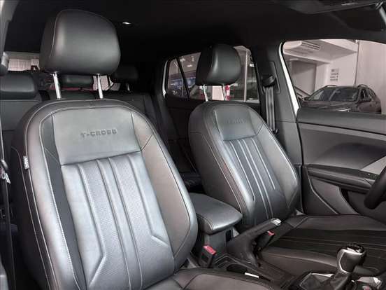 VOLKSWAGEN-T-CROSS-1.0 200 TSI TOTAL FLEX COMFORTLINE AUTOMÁTICO VOLKSWAGEN-T-CROSS-2025