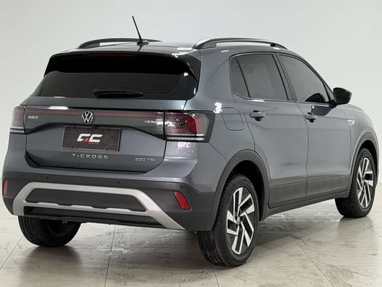 VOLKSWAGEN-T-CROSS-2024