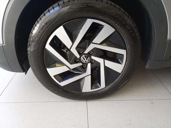 VOLKSWAGEN-T-CROSS-2024