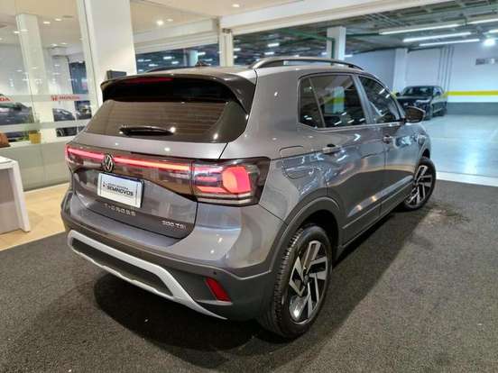 VOLKSWAGEN-T-CROSS-2025