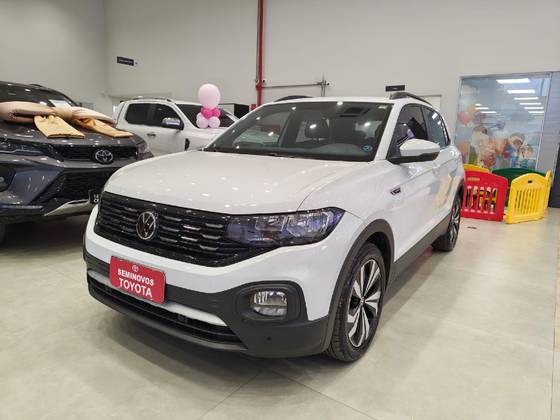 VOLKSWAGEN T-CROSS 1.0 200 TSI TOTAL FLEX COMFORTLINE AUTOMÁTICO