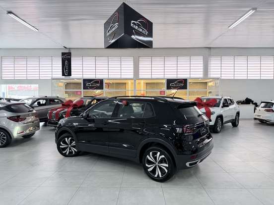 VOLKSWAGEN-T-CROSS-2021