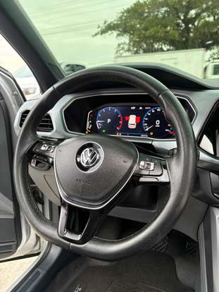VOLKSWAGEN-T-CROSS-2019