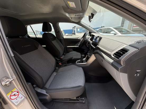 VOLKSWAGEN-T-CROSS-2026