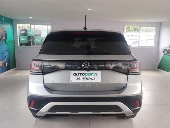 VOLKSWAGEN-T-CROSS-2024