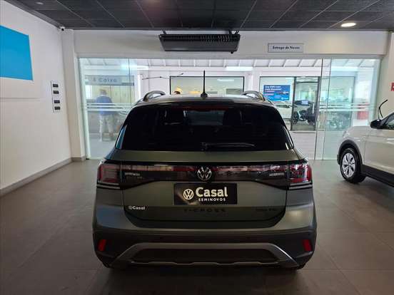 VOLKSWAGEN-T-CROSS-2025